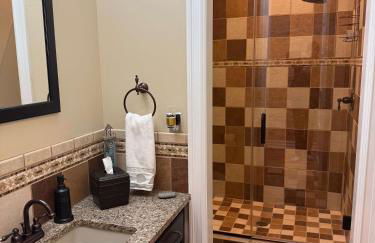 Luxury Downtown South Haven Condo With Rooftop Deck - Foto 24