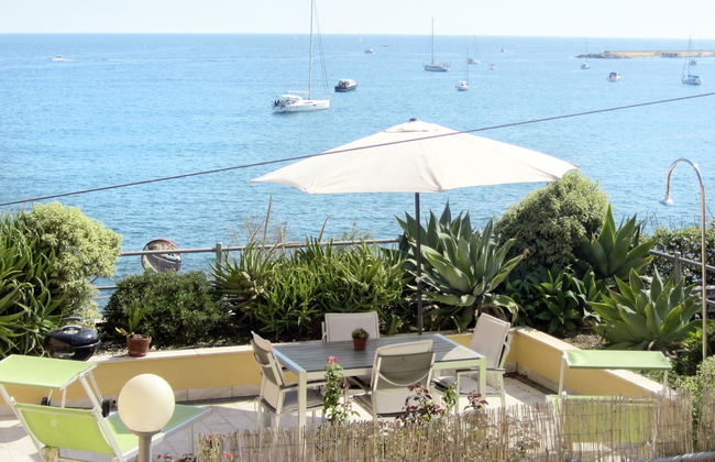 3 bedroom House in Cipressa with garden and terrace - Photo 23