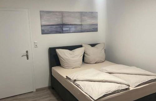 Eine modern renovierte Wohnung mit Balkonterrasse. - Foto 8