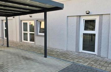 Moderne 3 Zimmer Wohnung Panorama mit großem Balkon für 4Personen inklusive Wifi und Parkplatz - Foto 29