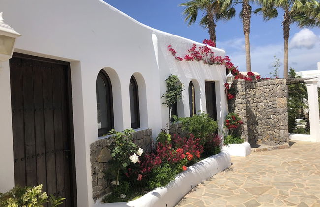 Lush Farmhouse in Sant Miguel de Balansat with Hot Tub & Private Pool - Foto 33