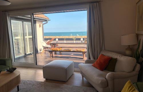 Stunning Beach House Indoor Pool - Foto 6