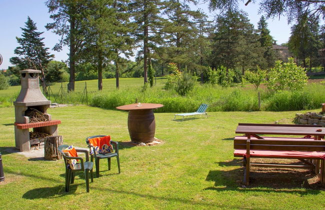 Stay With Local Flavors - Photo 15