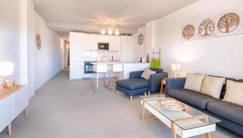 Apt w Beach/Mountain Views, Pool and Parking - Photo 2