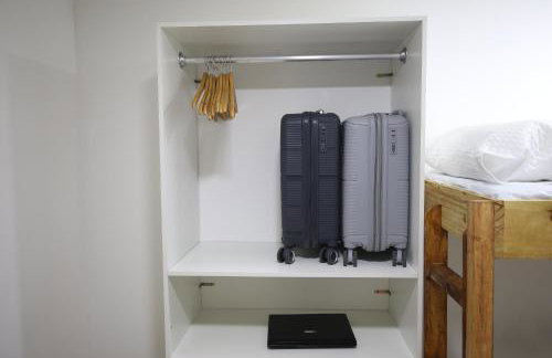 Mini Studio funcional mobiliado com cozinha e WC privativo - Foto 32