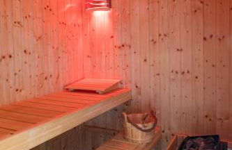 Gîte Chabrignac, jacuzzi et sauna privatif, piscine chauffée partagée, Wifi, salle de jeux - Foto 7