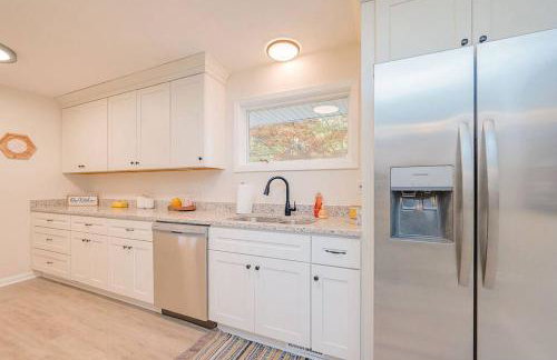 Next to CNU New Listing with Beautiful Finishes - Foto 3