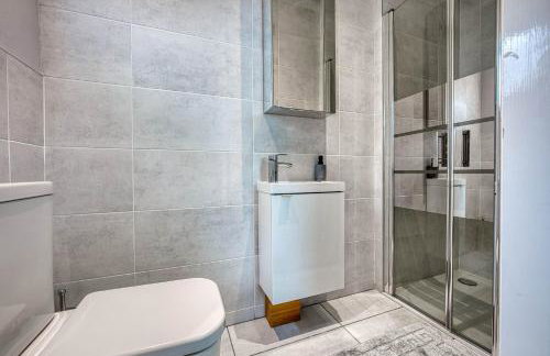 Spacious House in Nottingham - Sleeps 16 - Foto 33