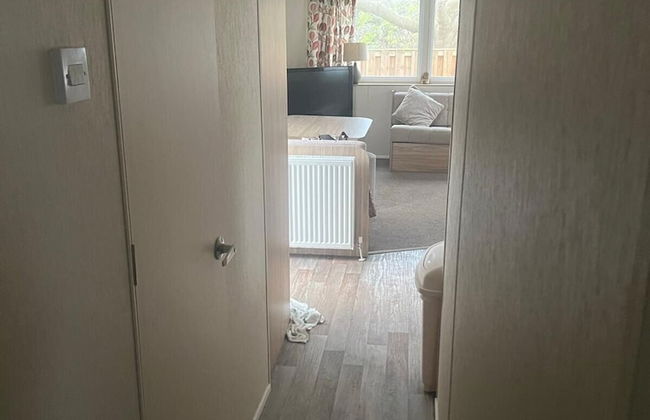 3 Bed Caravan - Sleeps 6 - Pets - 5 min to Beach - Foto 11