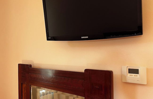 THE MONNA LISA RESORT - Photo 8