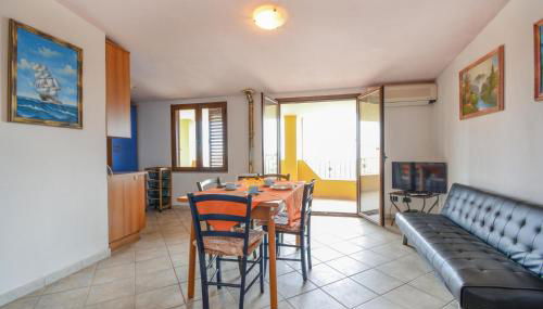 Lovely Apartment In Ilbono With Wifi - Foto 5