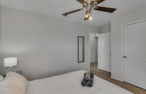 The Prestige Poolside Escape - 5BR with Cinema & Gaming - Foto 29