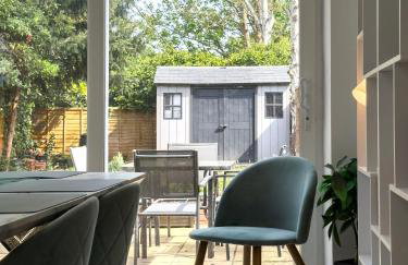 5 Bedroom, 3 Bathroom Modern House with Garden near Hampstead Heath Sleeps 10 - Foto 10