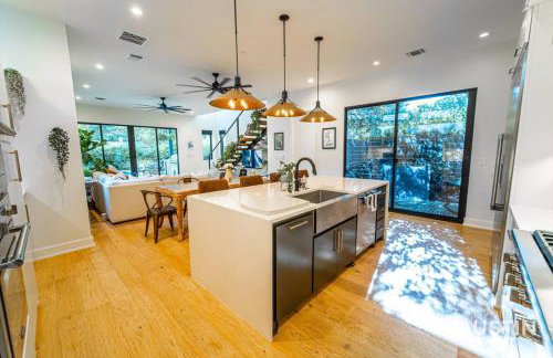 Pool 4BR 3BA Sleeps 8 w Patio Grill by Austin Vacay - Foto 12