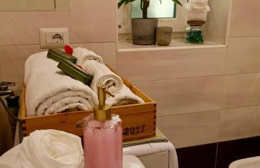 Lake Como PORTO VECCHIO - Charming Lakefront Apartment in the Heart of Domaso - Foto 35