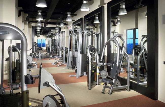 Bluebird Suites in Crystal City - Photo 27