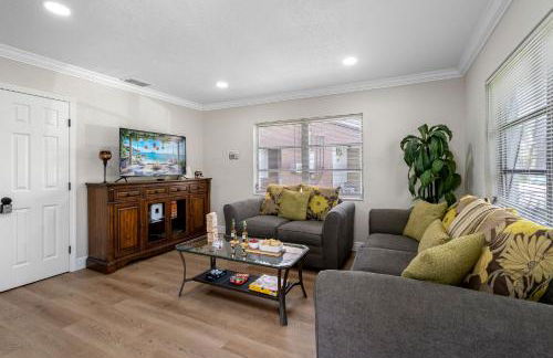 Stunning Tampa Stay Prime Location & Comfort! - Foto 10