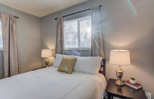 2BR Aptmt Parks Private Deck, Mountain Views! - Foto 24