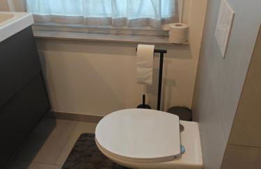 Siegen - Geisweid Work and stay Neu Modernisiert 2 Schlafzimmer Badezimmer Balkon - Foto 17