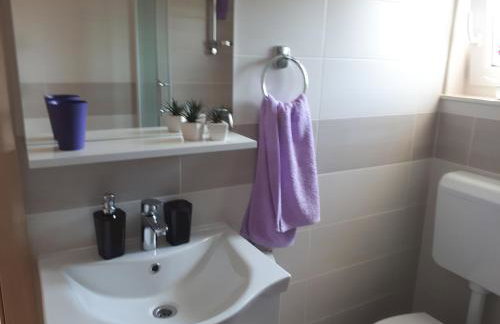 Apartments Lavanda - free parking and grill - Foto 19