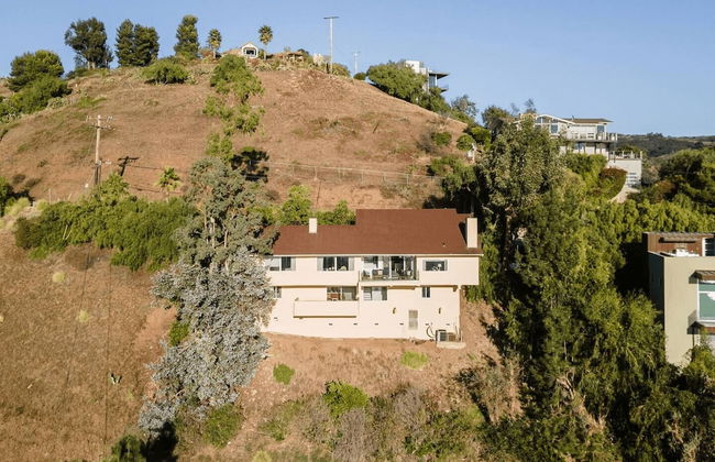 Castlewood by Avantstay Malibu Cliffside + View - Photo 73