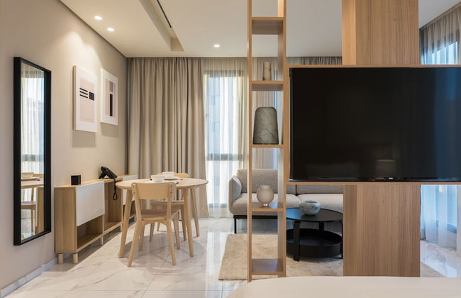 THE CODE RESIDENCE - Photo 13