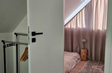 Domek w Lesie z Kominkiem i Ogrodem Niedalino - Foto 28