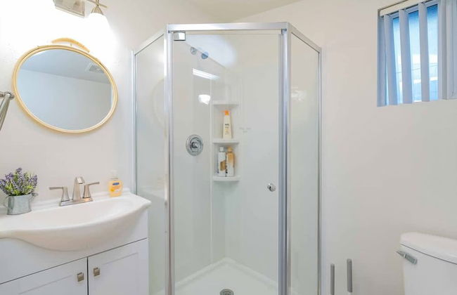 Elegant Country Retreat With Serene Patio Haven - Foto 27