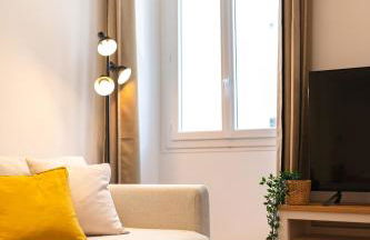 Magnifique 2P avec vue sur le port de Nice - Photo 13