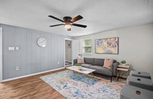 Bloomfield, Pittsburgh Bright and Spacious TWO Bedroom Apt with Free Parking - Foto 2