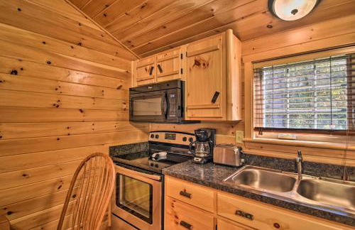 Parsons Cabin with Fire Pit and River Access! - Foto 8