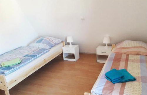 home2stay Worker House Feldstetten Kitchen,Wifi,Smart TV Parking *** - Foto 2