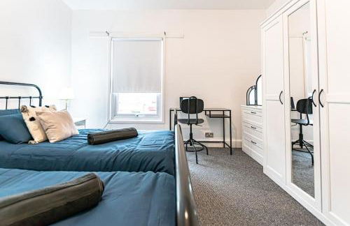 Liverpool city centre house, Free parking - Photo 16