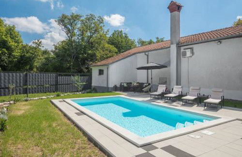 Apartman Cottage house Brest(Buzet) i ugodan odmor - Foto 26