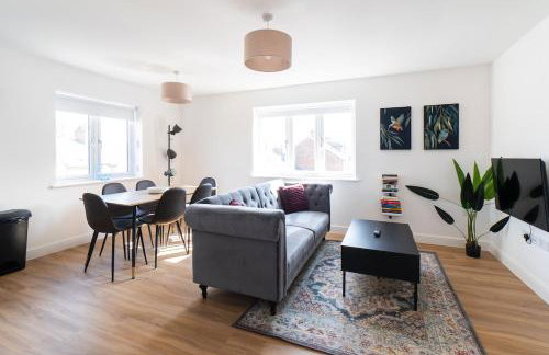 Sleek & Cozy 2BR Apartment for Your Stay # 3 - Foto 14