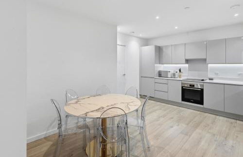 Stunning 2Bedroom Ensuite Apartment Near Excel & 02 Area - Foto 15