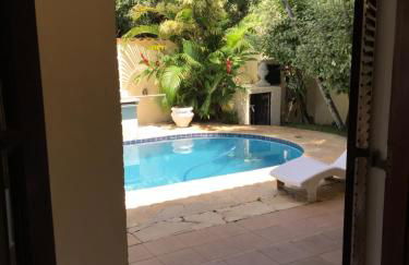 Praia das Cigarras São Sebastião a 50 metros da praia - Wi-Fi - 500 Mega - Foto 8