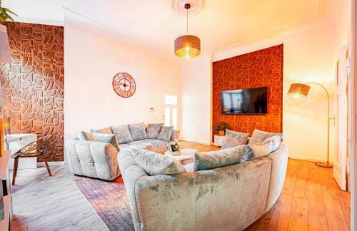 Stilvolle XXL-Ferienwohnung für 9 Gäste-148qm,4 Schlafzimmer,2 Parkplätze - Foto 17