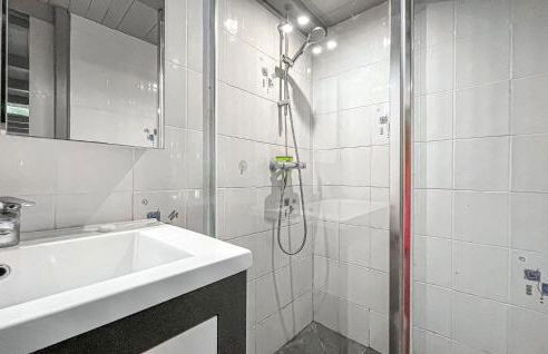 Awesome Home In Aramon With Outdoor Swimming Pool - Foto 21