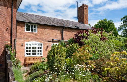 The Nest at Winnall Luxury 19th Century Cottage - Foto 42