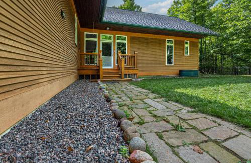 Martha Lake Retreat in Mercer WI - Foto 38