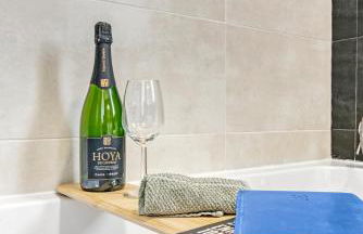 Horizon Blue I Private Pool Luxe I Free Parking I 3BR - Foto 10