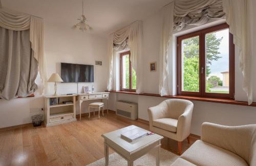 Palazzo Angelica Hilltop Luxury Villa with Pool, Spa & Views - Foto 69