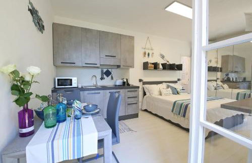 Apartment A lago private beach and parking - Foto 9