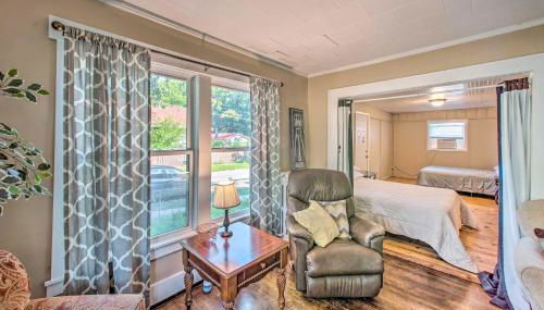 Townhome with Yard, 2 Mi to Downtown and Golfing - Foto 5