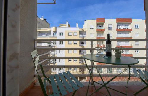 Spacious Apt Near Beach & Train, By TimeCooler - Foto 58