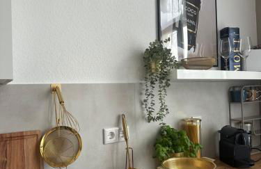 Premium-Apartment im Duisburger Süden, nähe Düsseldorf Flughafen & Messe, Komplett ausgestattetes Apartment mit modernen Altbau-Flair - Foto 24