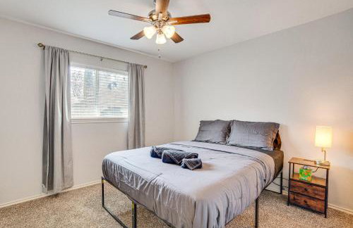 DFW Home Base! Quiet Suburb Stay with Yard - Foto 19