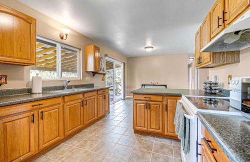 Pahoa Home with Fenced-In Yard Near Hilo and Parks - Photo 8