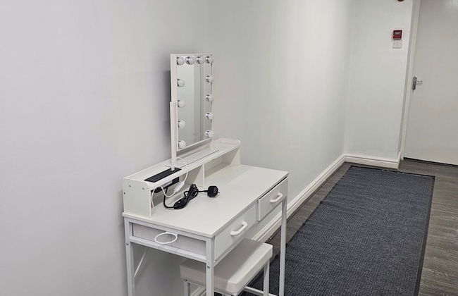 Basement Apartment Near City Centre - Foto 22